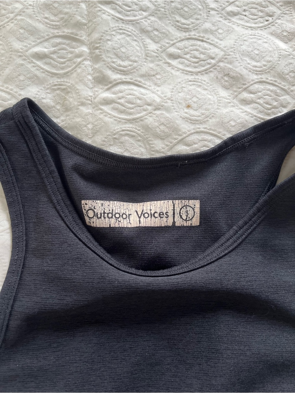 Outdoor Voices Black High-Neck Crop Tank size small - Picture 5 of 8